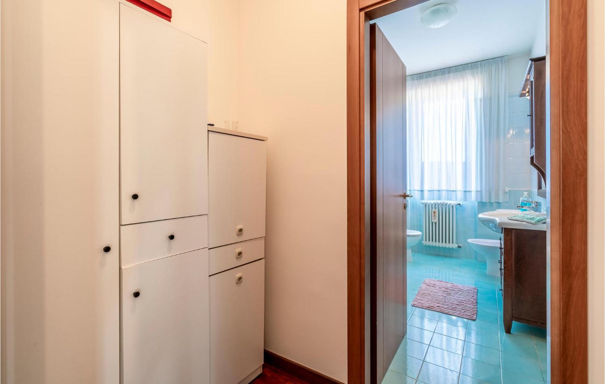 Nice Home In Belsito With Wifi Montepagano Екстериор снимка