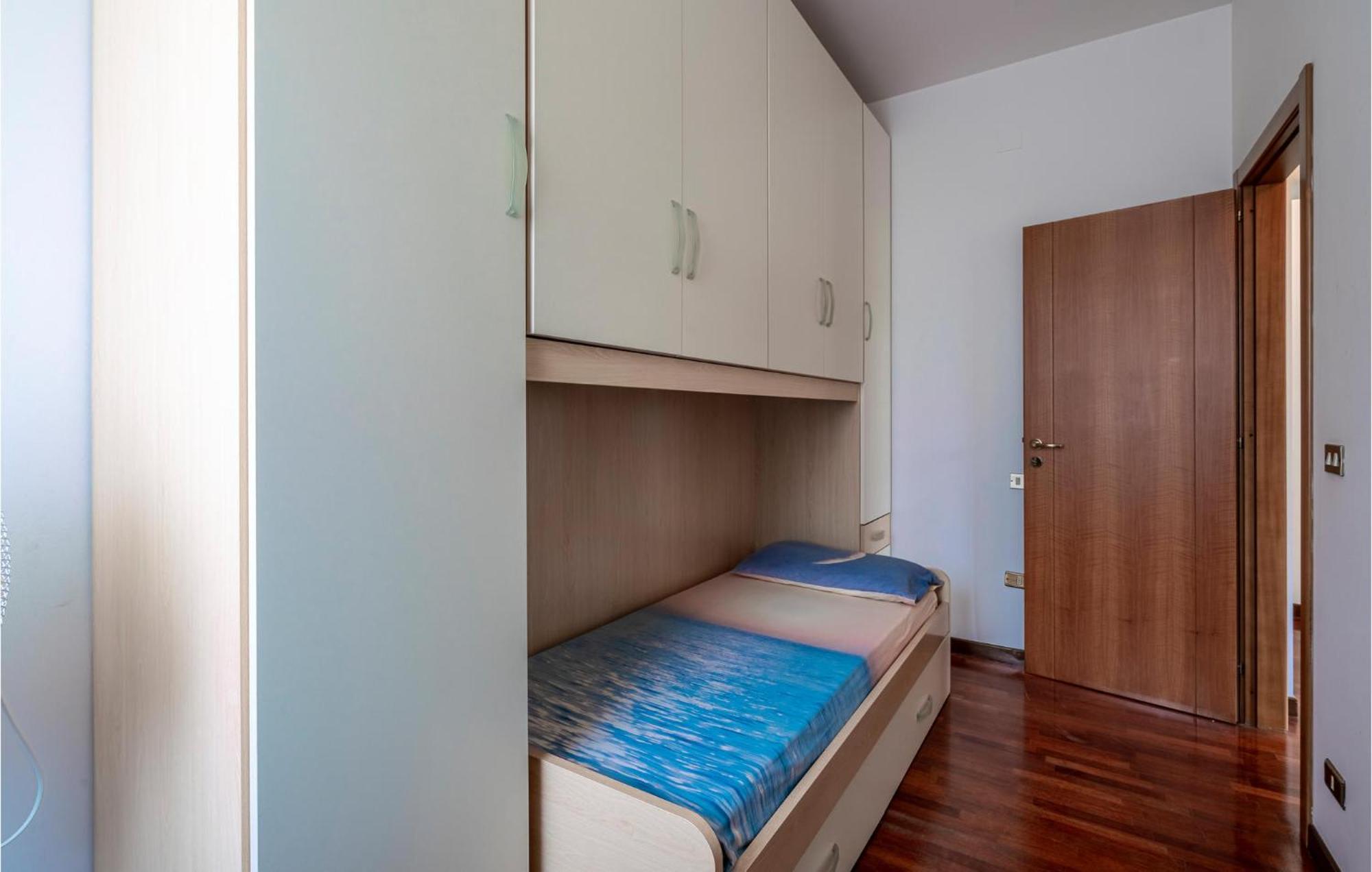 Nice Home In Belsito With Wifi Montepagano Екстериор снимка