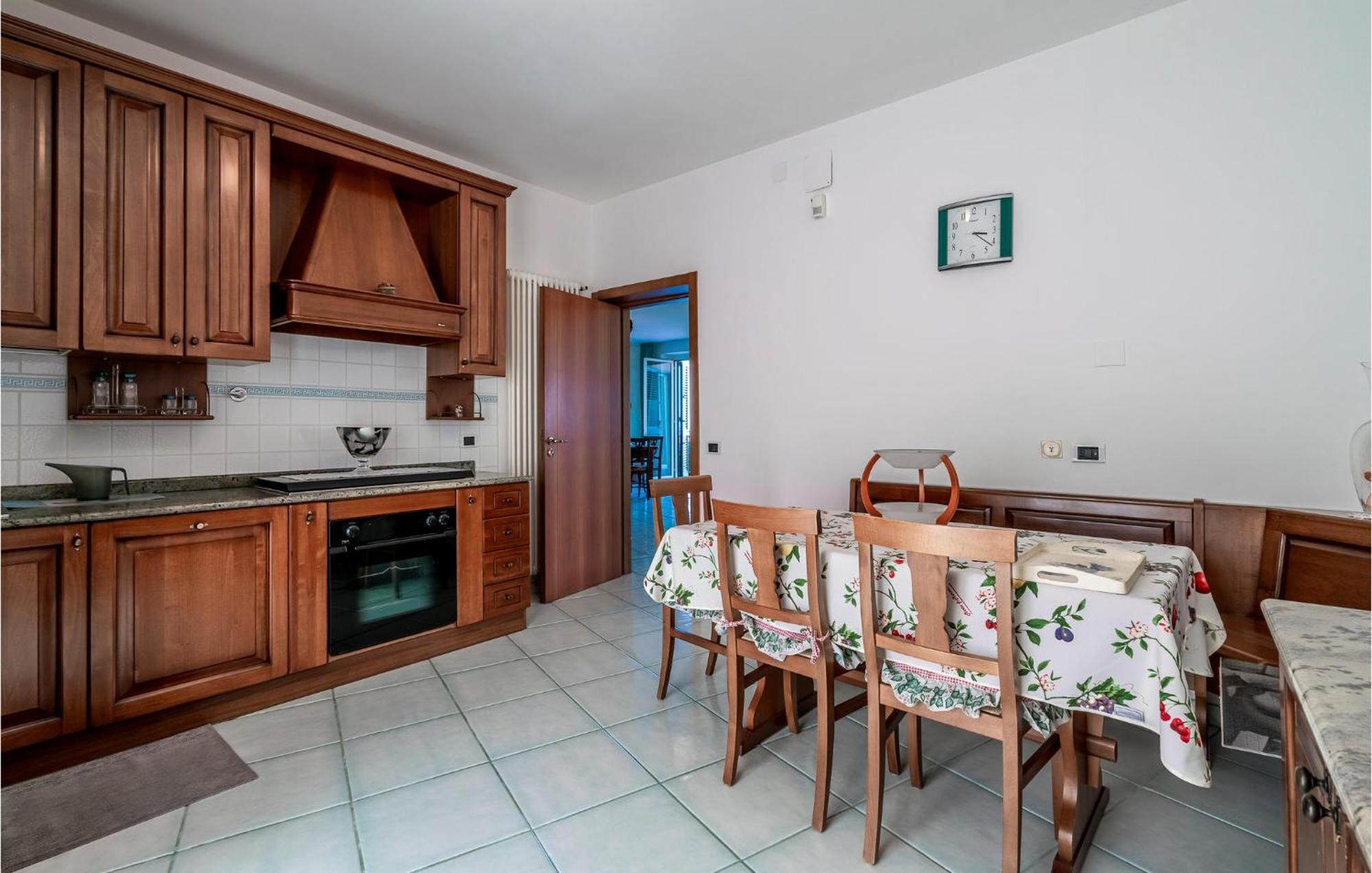Nice Home In Belsito With Wifi Montepagano Екстериор снимка