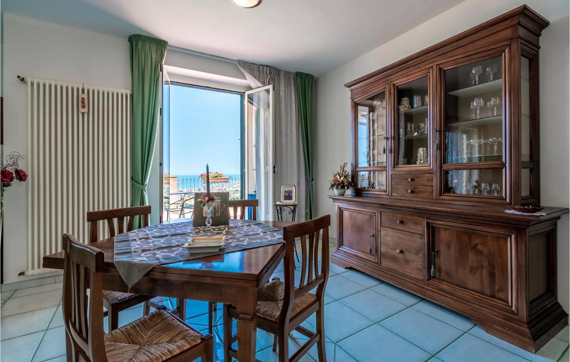 Nice Home In Belsito With Wifi Montepagano Екстериор снимка