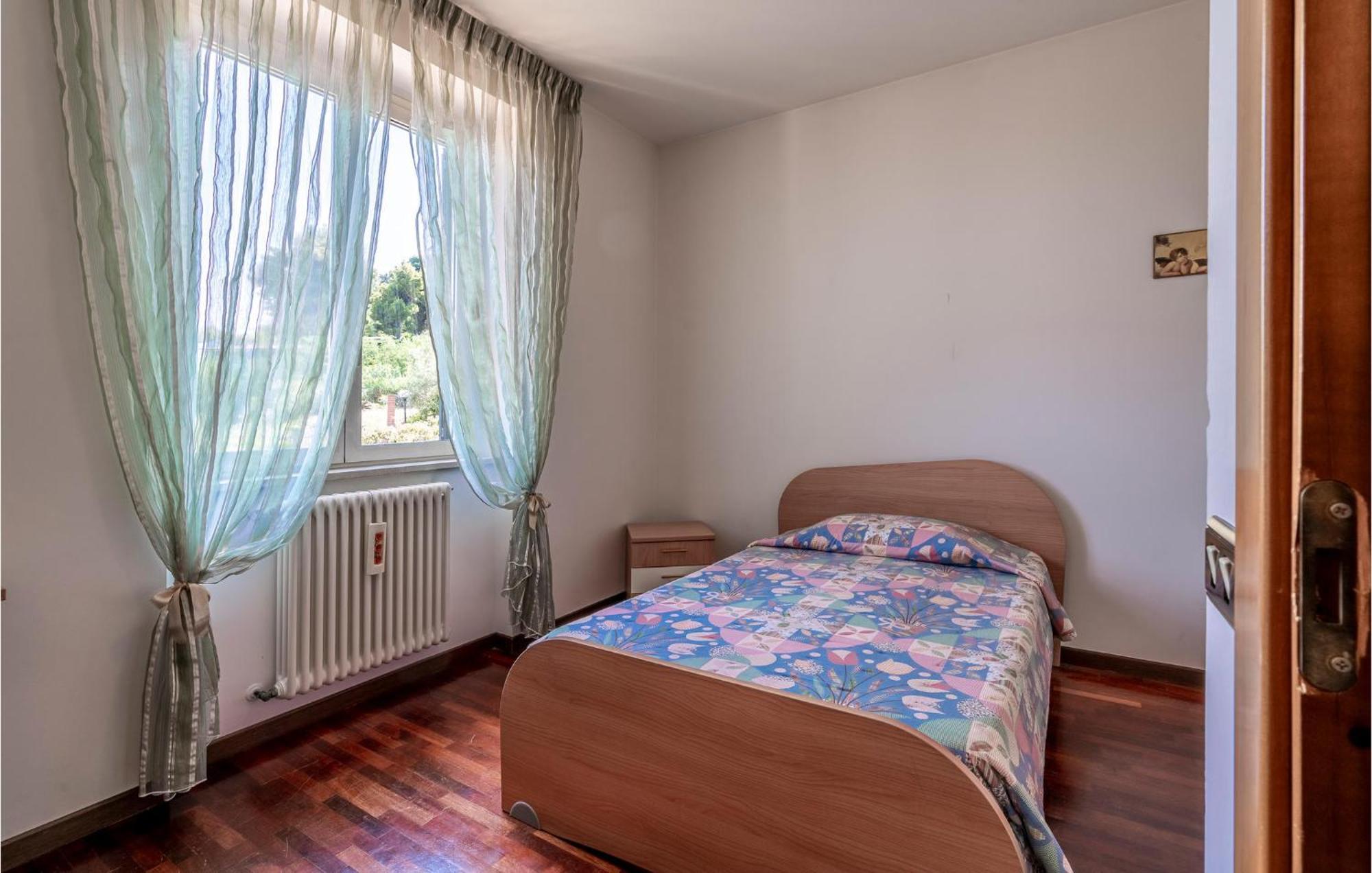 Nice Home In Belsito With Wifi Montepagano Екстериор снимка